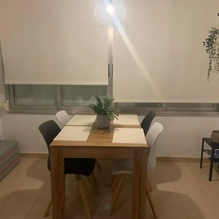 Piso Luminoso アパート アルビール